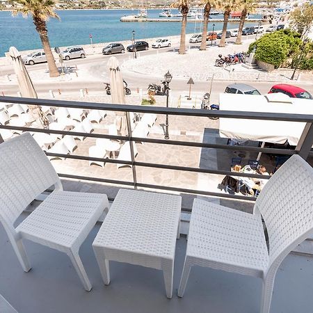 Hotel Oasis パロス島 エクステリア 写真